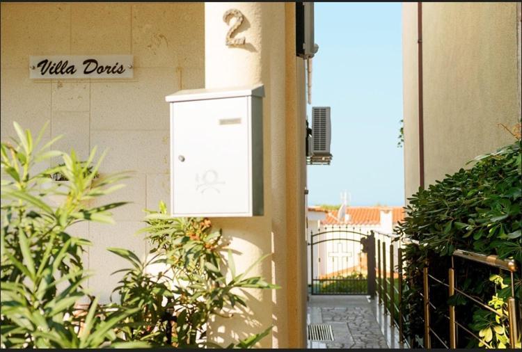 Hotel Vila Doris Baška Voda Zewnętrze zdjęcie