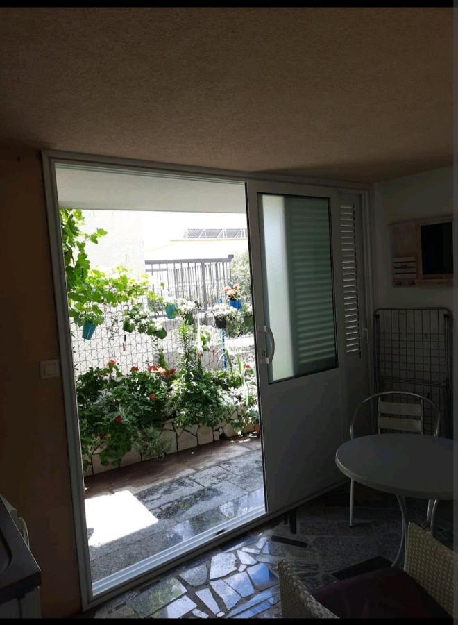 Hotel Vila Doris Baška Voda Zewnętrze zdjęcie