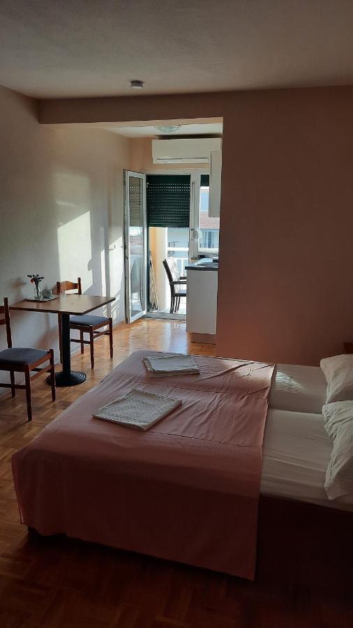 Hotel Vila Doris Baška Voda Zewnętrze zdjęcie