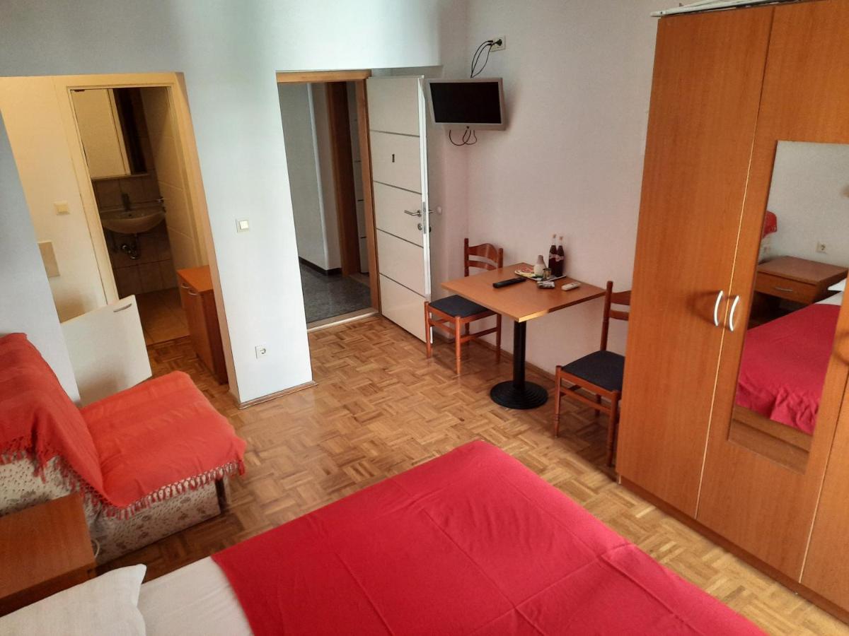 Hotel Vila Doris Baška Voda Zewnętrze zdjęcie